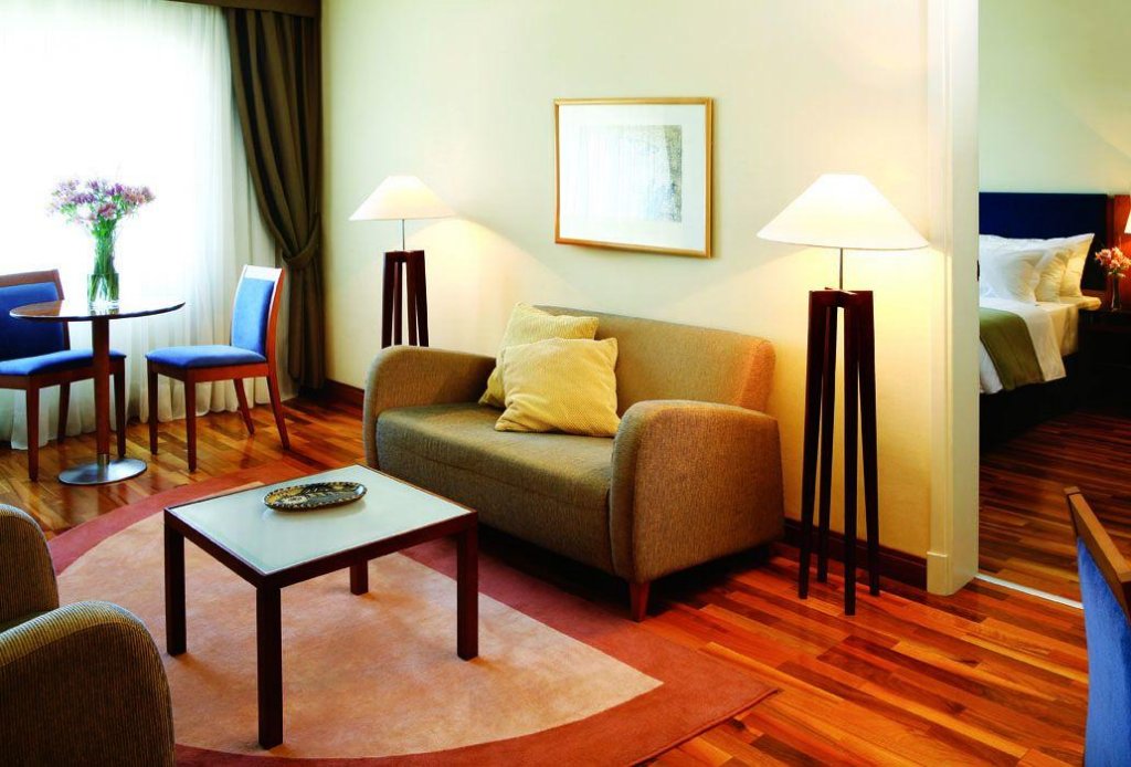 Фото Nh Montevideo Columbia