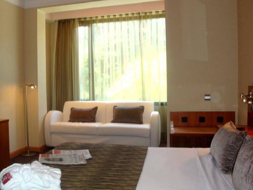 Фото Отель Petit Palace Arturo Soria