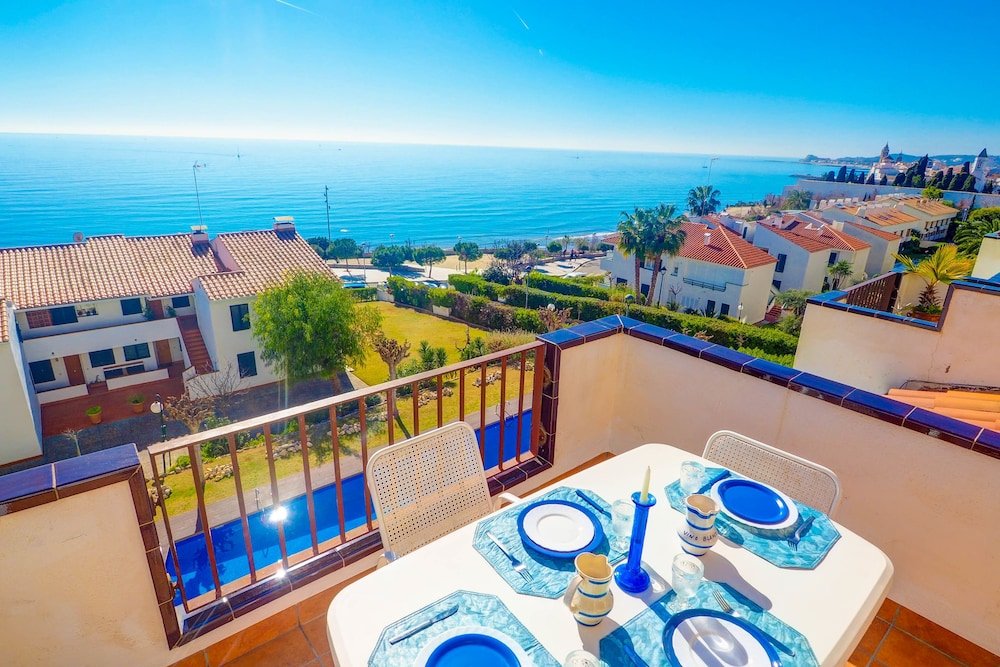 Фото Amazing Seaview Apartment