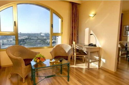 Гостиница Leonardo Hotel Negev в Беэр-Шеве
