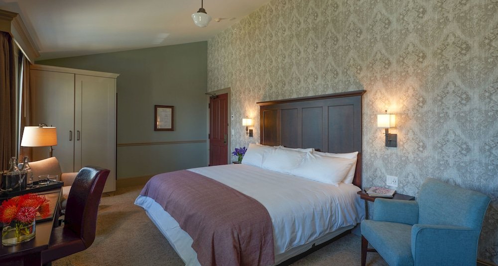 Фото The Groton Inn