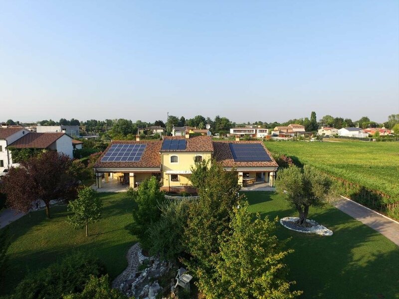 Гостиница B&b Melograno MC
