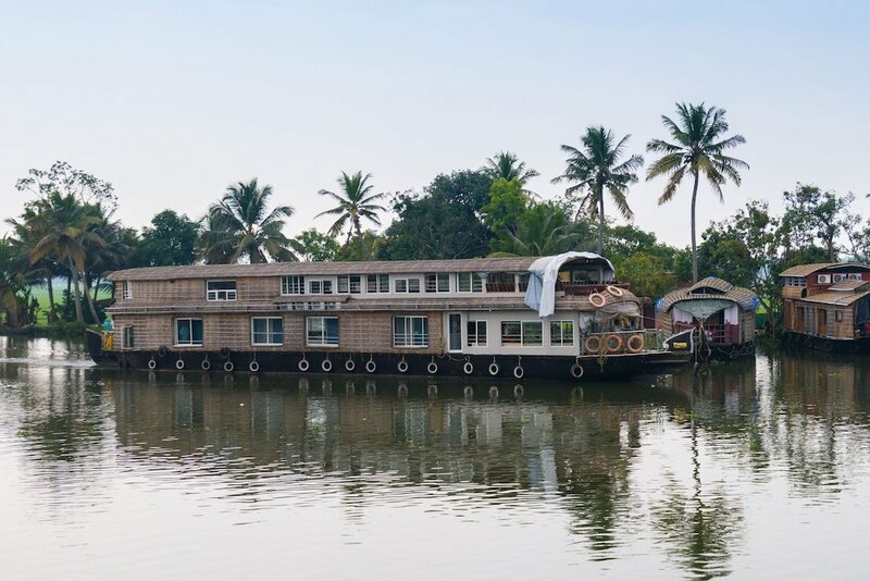 Гостиница Oyo 24611 Houseboat Water Cruise Sharing