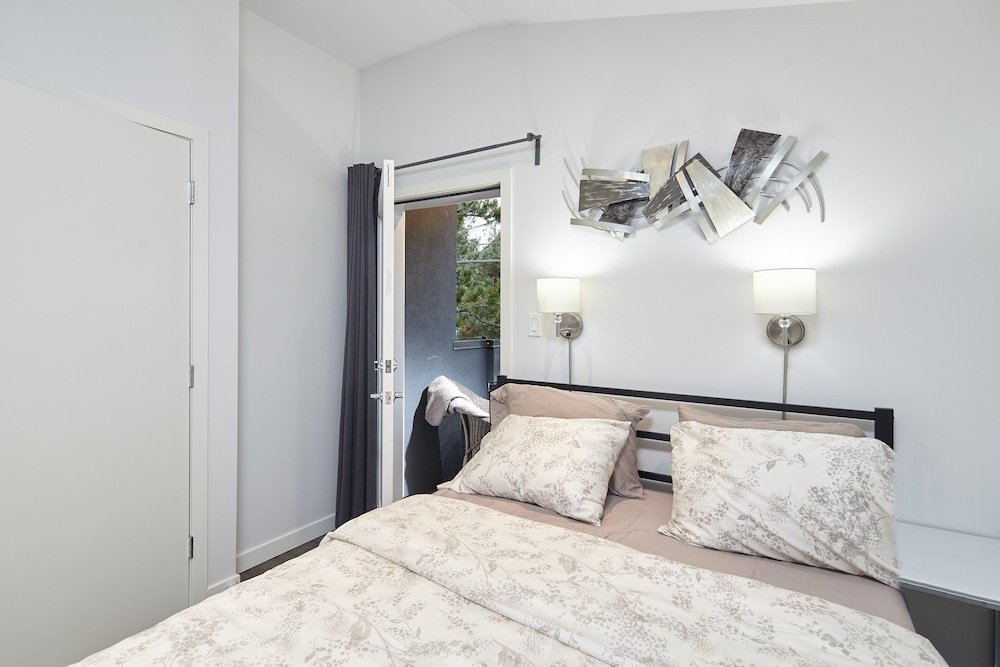 Фото House on Dunbar B&b