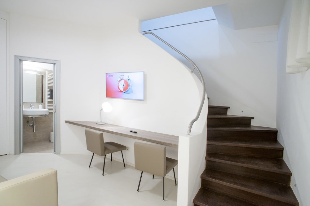 Фото Gallery House