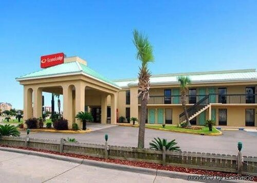 Гостиница Econo Lodge Inn & Suites в Галфпорте