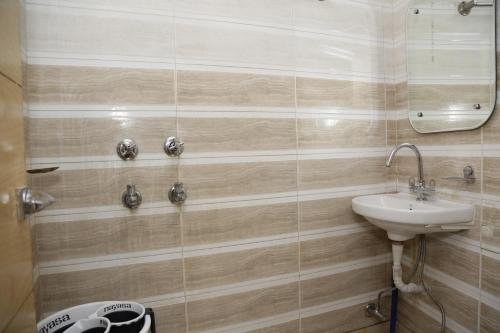 Фото New King by Backpackers Heaven