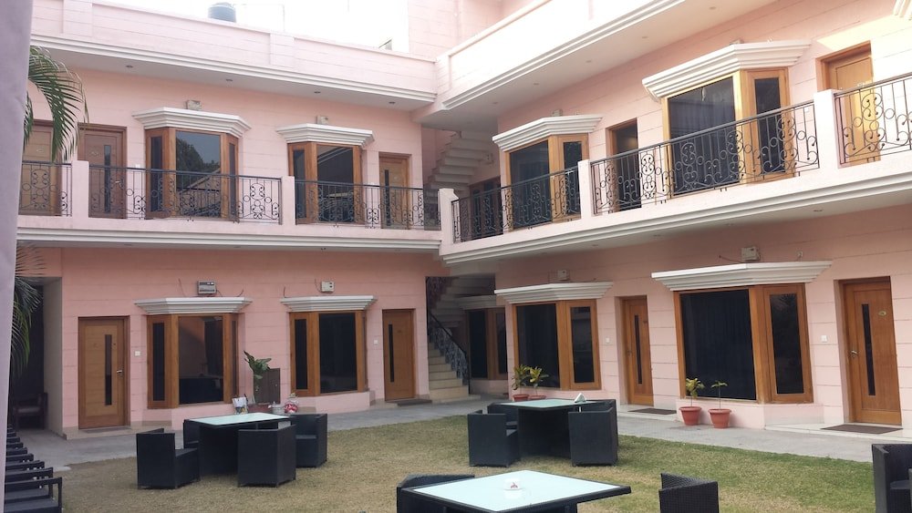 Фото Hotel Mohan Continental