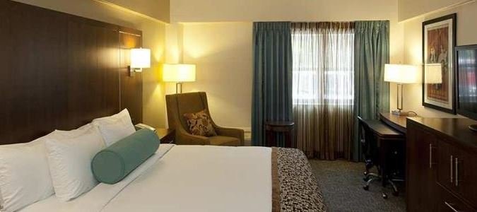 Фото Doubletree by Hilton Cape Cod - Hyannis