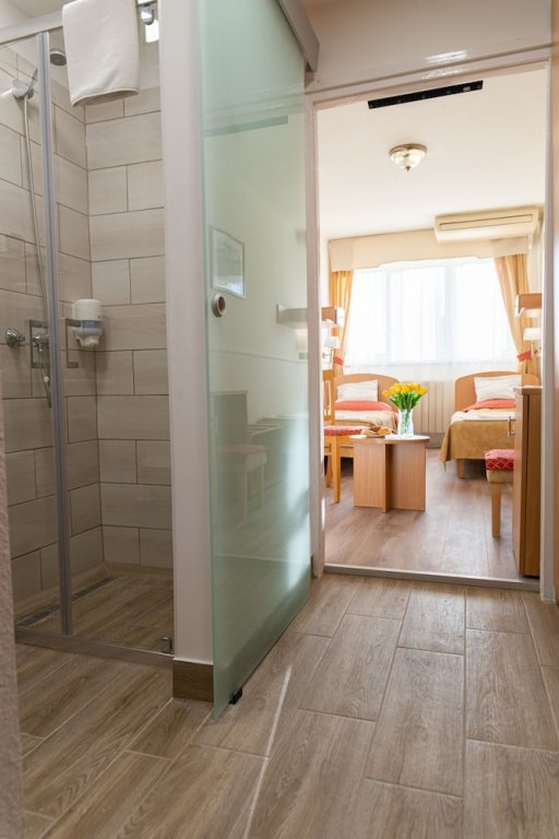 Фото Alfa Art Hotel