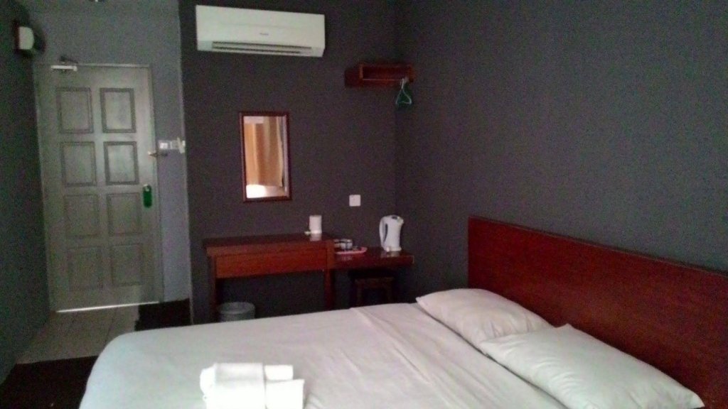 Фото One Hotel Sadong Jaya