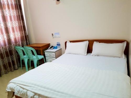 Фото Man Thi Tar Hotel