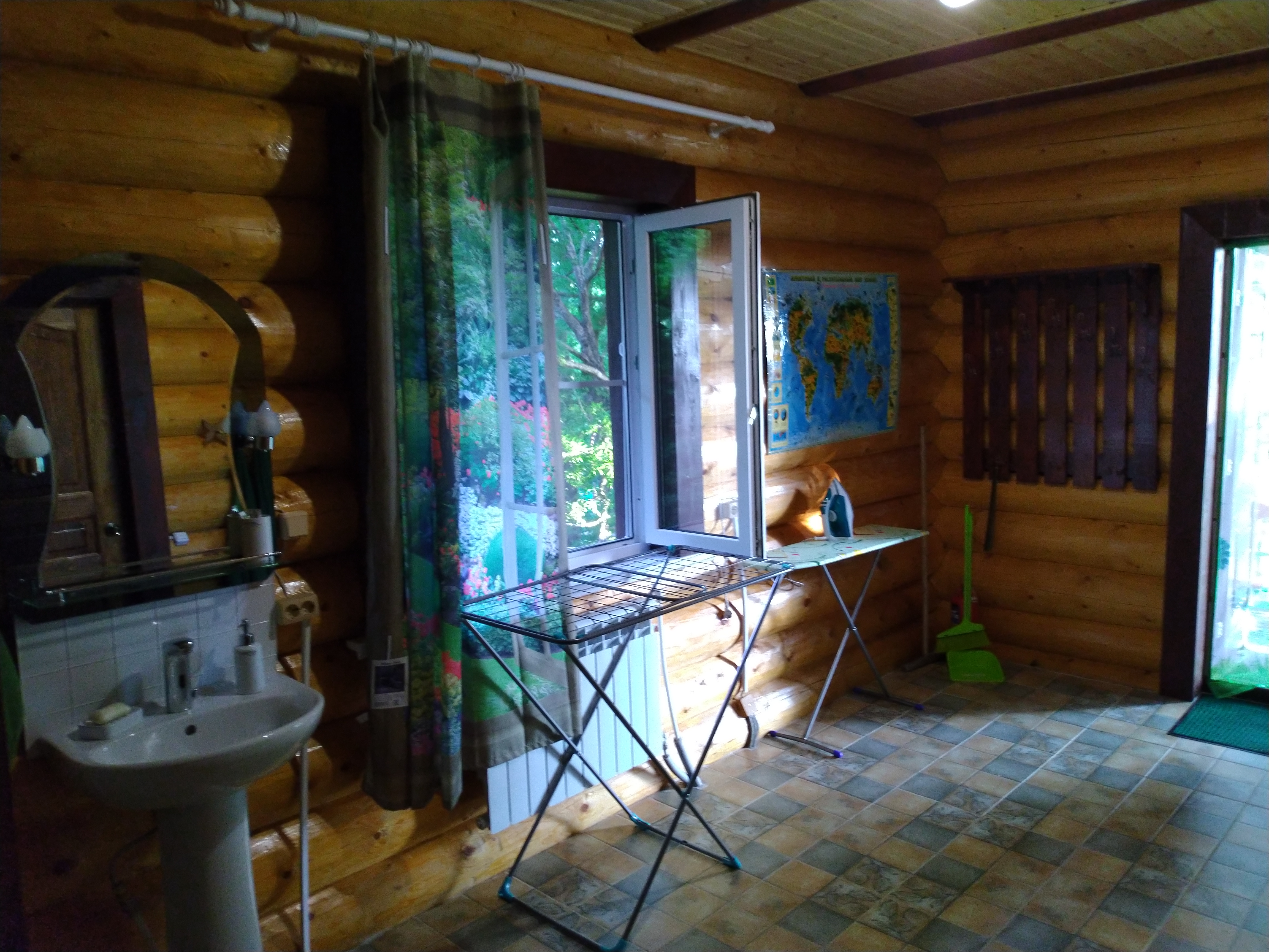 Фото Загородный дом в лесу