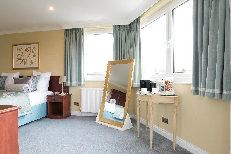 Фото The Bromley Court Hotel