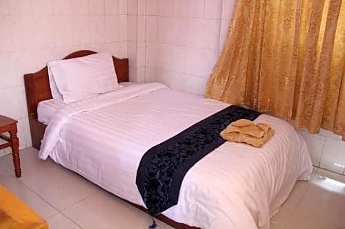 Фото Capitol 3 guest house