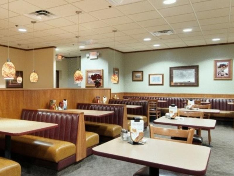 Фото Days Inn by Wyndham Las Vegas Wild Wild West Gambling Hall