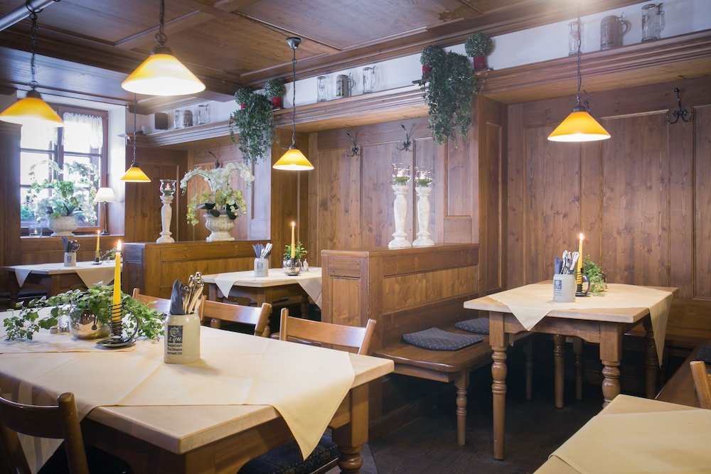 Фото Hotel - Gasthof Höttl