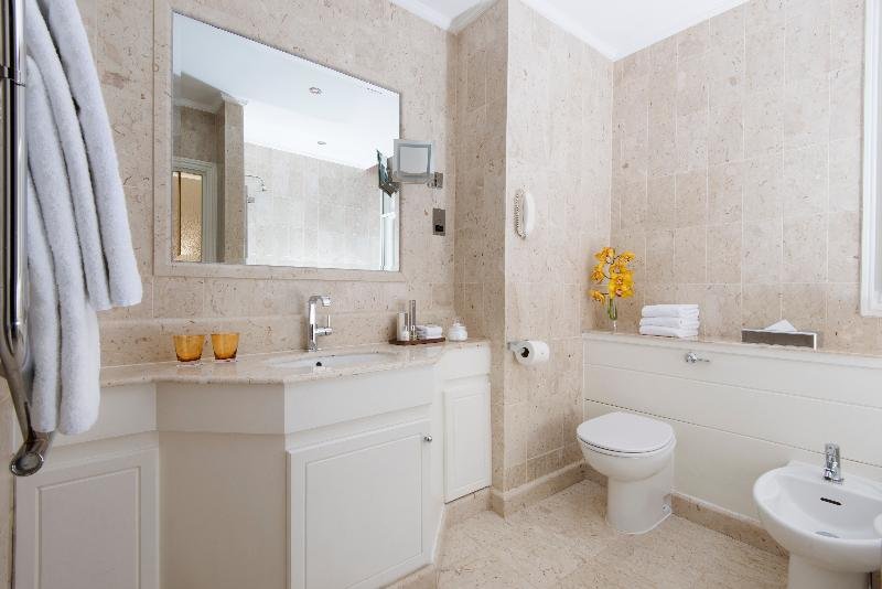 Фото Taj 51 Buckingham Gate, Suites and Residences