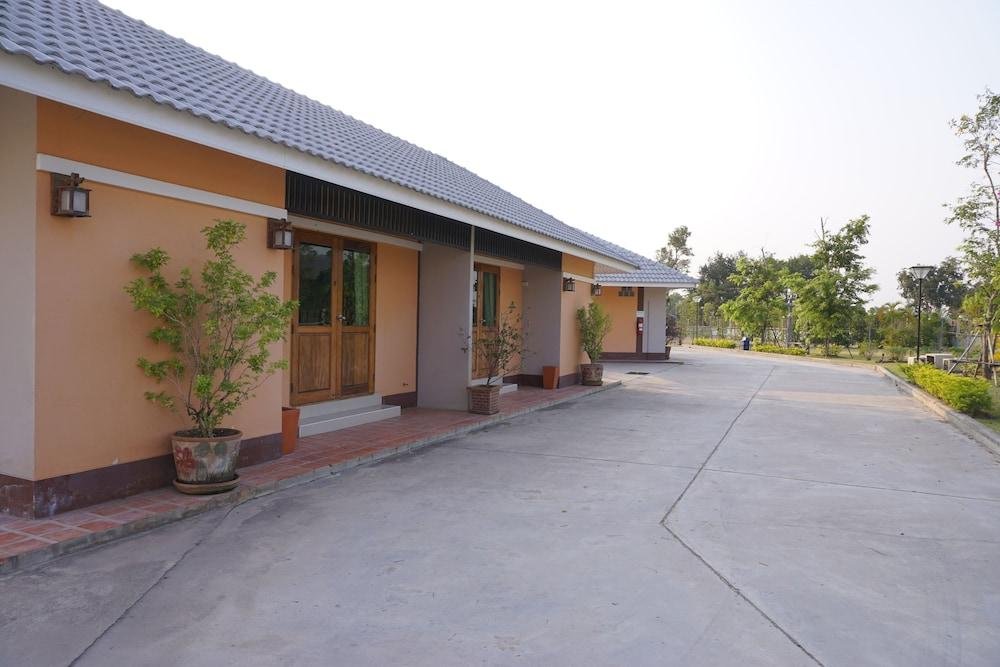 Фото S Ville Resort