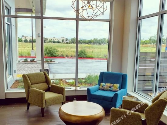 Фото Hilton Garden Inn Sacramento Airport Natomas