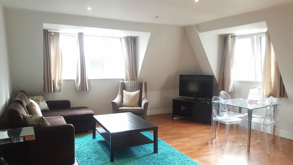 Фото Still Life Tower Hill Executive