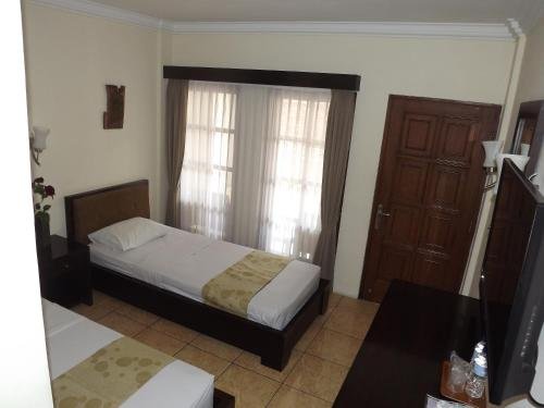 Фото Peti Mas Hotel