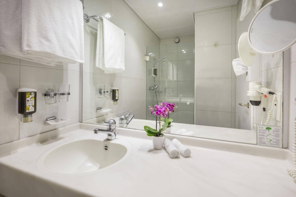 Фото Hotel Welcome Inn Zurich Airport