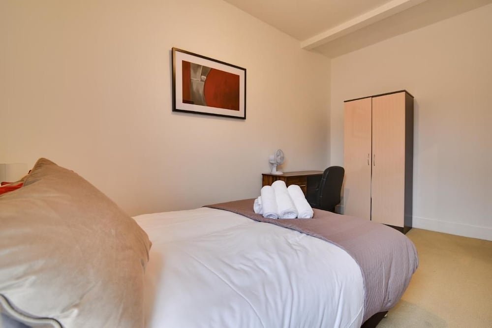 Фото Two Bedroom Serviced Apartment