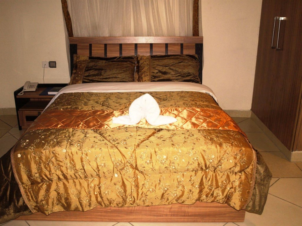 Фото Chamiachi Luxury Apartments