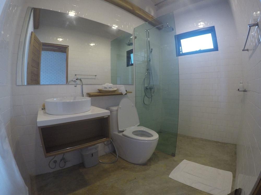 Фото Cocoa Valley Resort