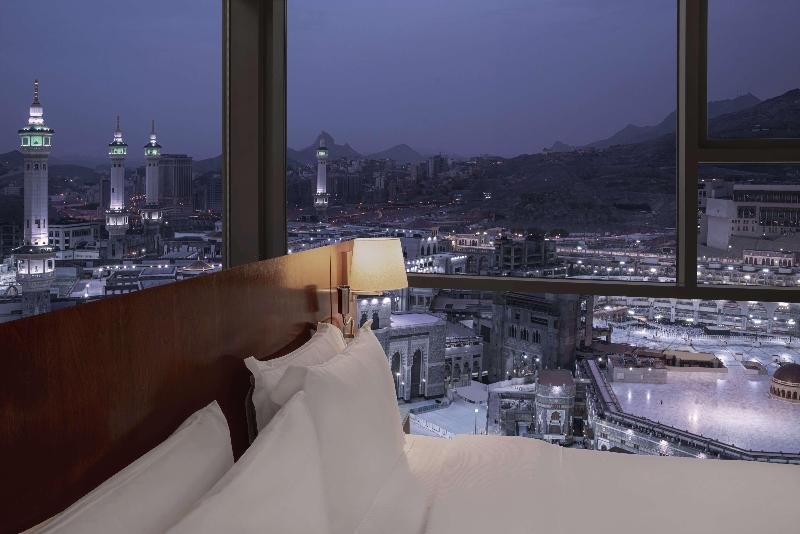 Фото Hilton Suites Makkah
