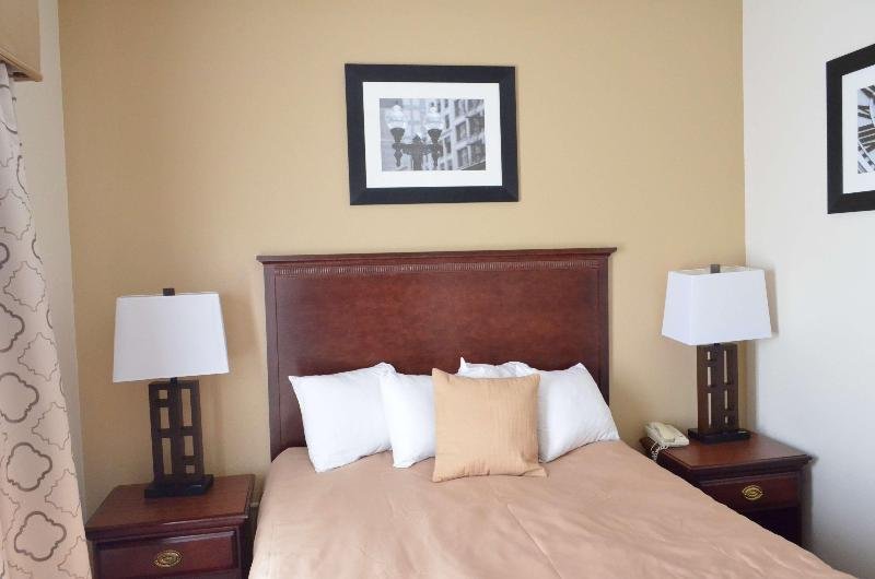 Фото Best Western Airport Suites