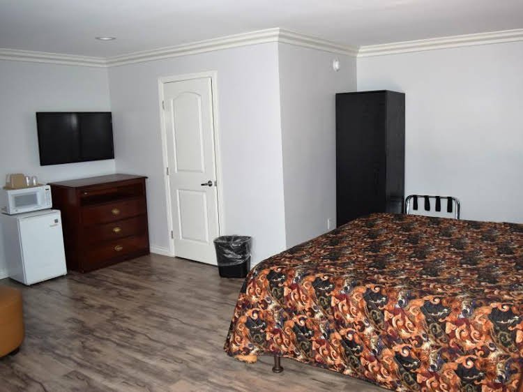 Фото Hawthorne Plaza Inn