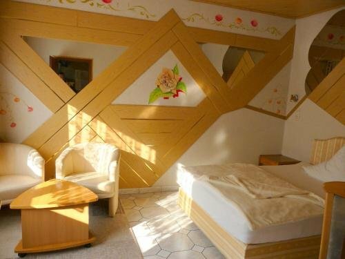Гостиница Central Hotel в Шветцингене