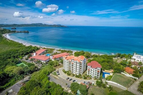 Гостиница Luxury 4th-floor Flamingo Unit With Priceless Views of two Bays