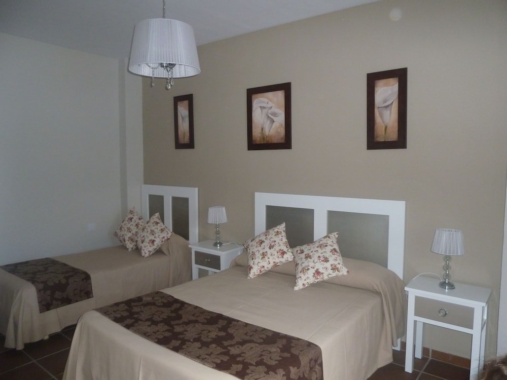 Фото Hotel Doña Lina