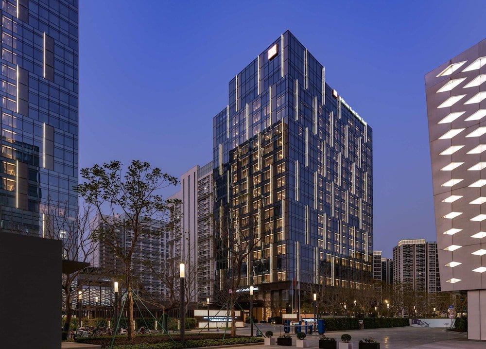 Фото Hilton Garden Inn Shenzhen World Exhibition & Convention Center