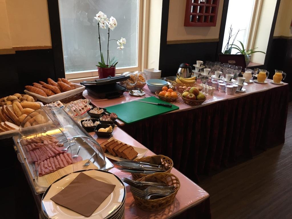 Фото Hotel van Oppen