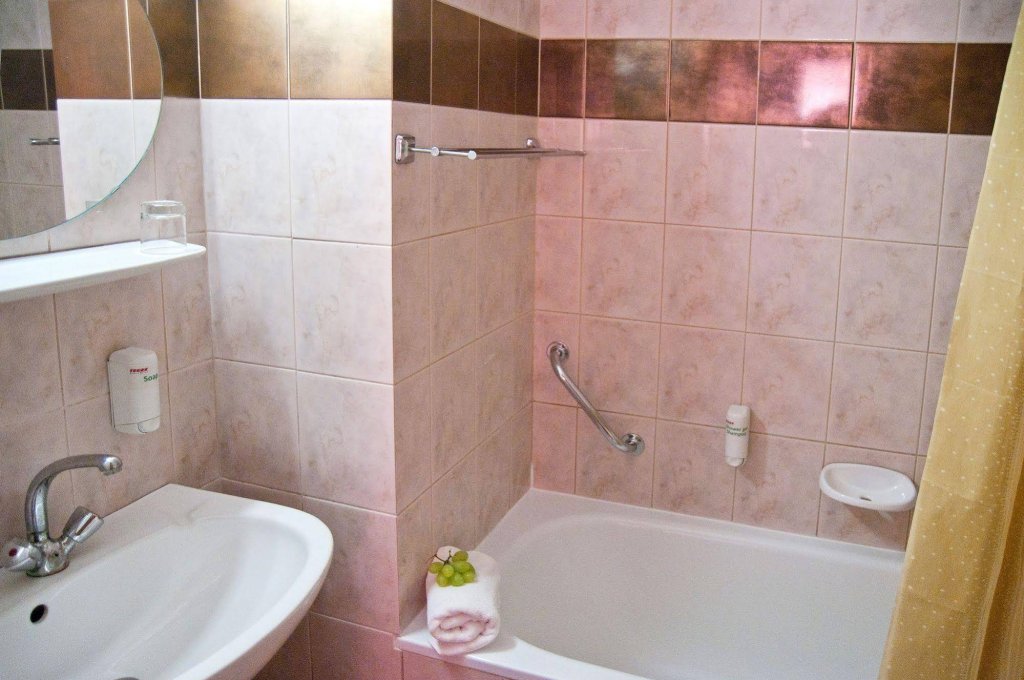 Фото Majerik Hotel