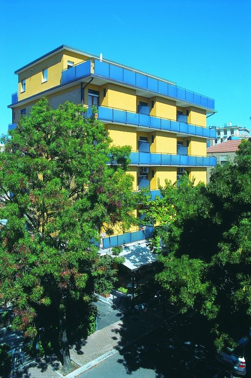 Фото Hotel Capitol