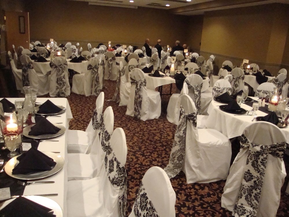 Фото Elkwater Lake Lodge