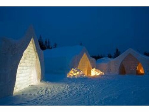Гостиница Arctic SnowHotel & Glass Igloos в Лапландии