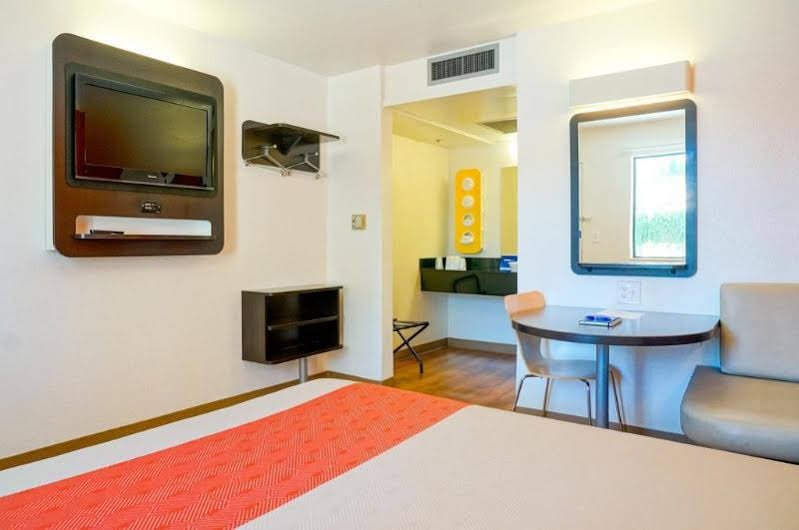 Фото Motel 6 Carlsbad, Ca Beach