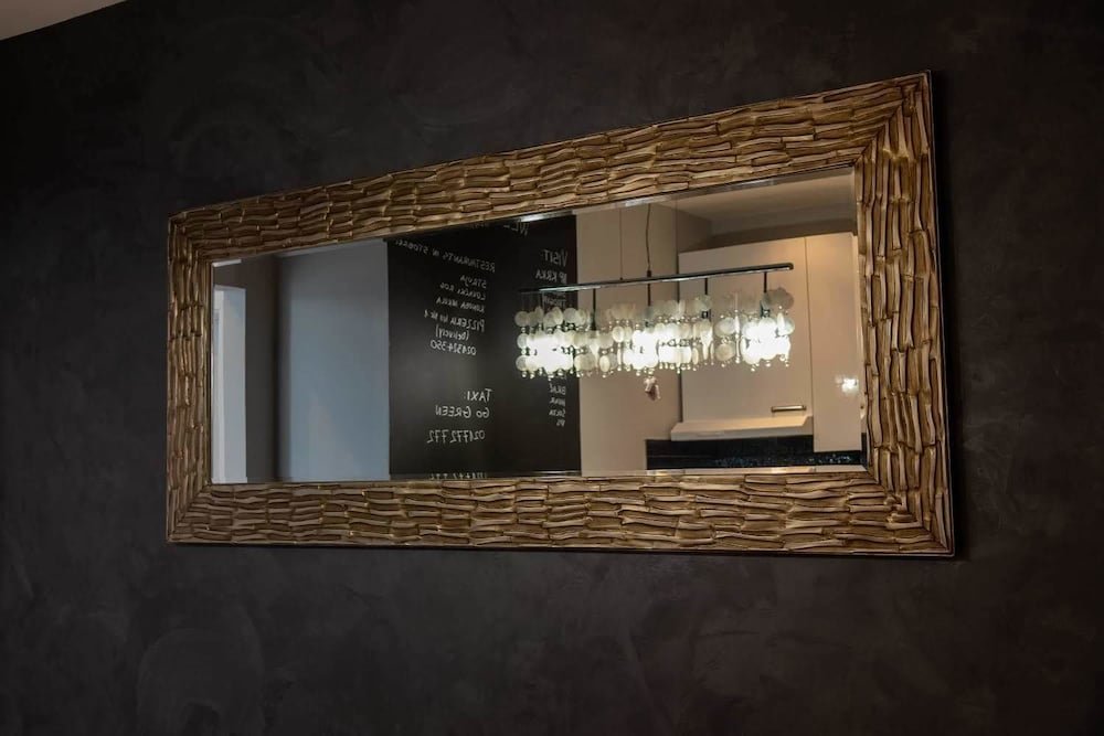 Фото Studio Apartment with garden