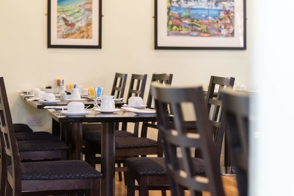 Фото Byron Hotel London