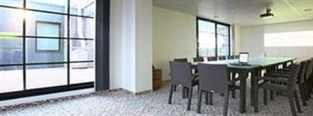 Фото Olivarius Apart Hotel