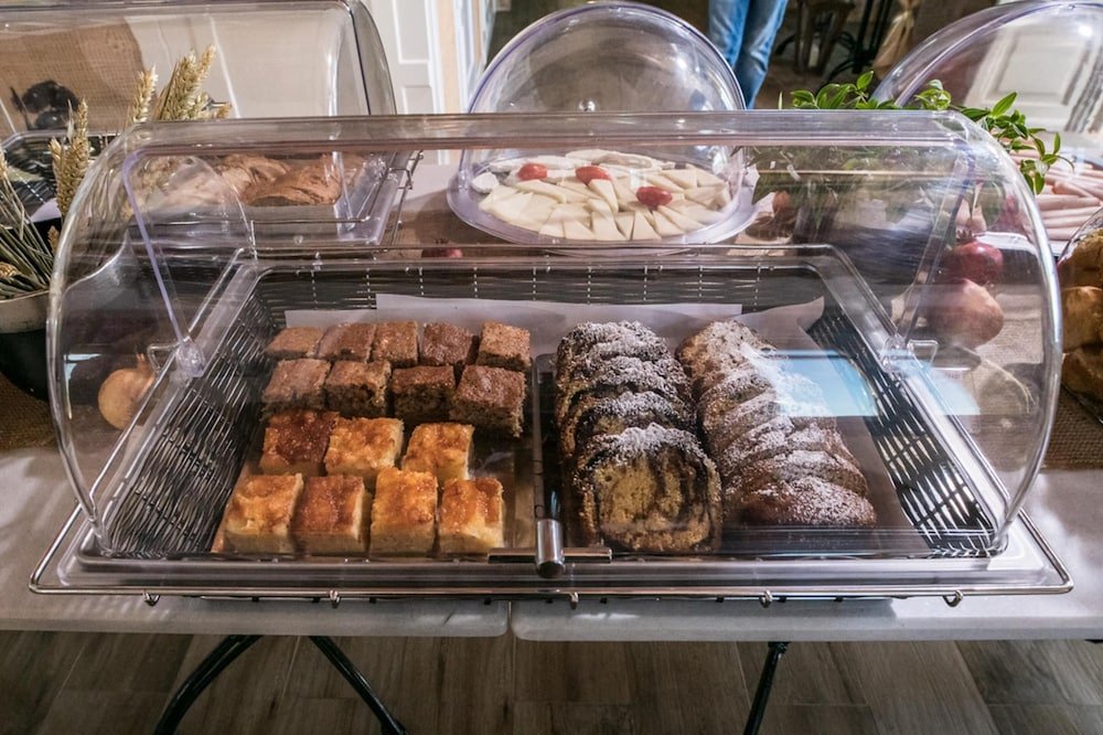 Фото Akrolithi Boutique Hotel