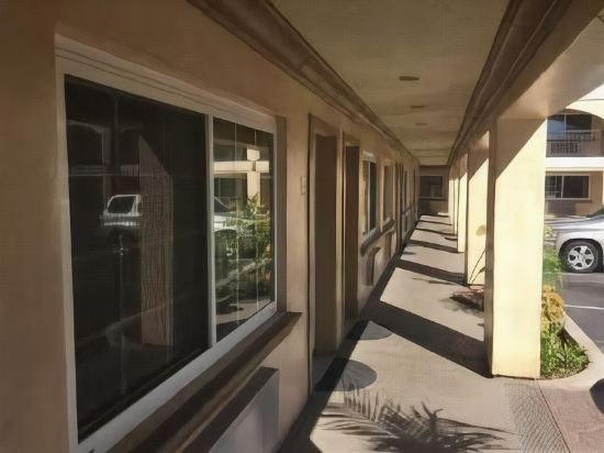 Фото Thunderbird Lodge in Riverside