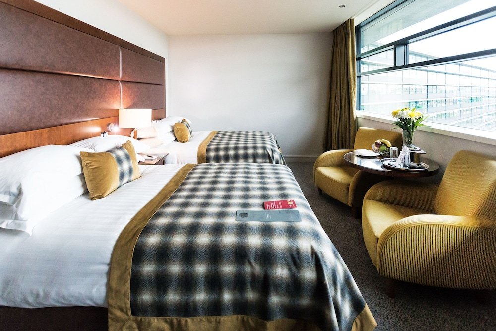 Фото Macdonald Manchester Hotel & SPA