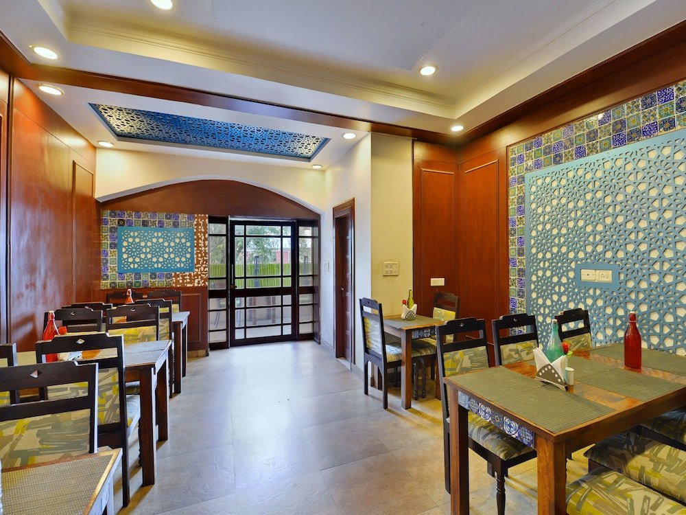 Фото Oyo Rooms Hawa Sadak Civil Lines